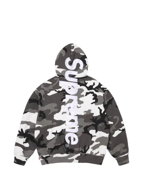 Supreme logo-appliqué camouflage-pattern hoodie