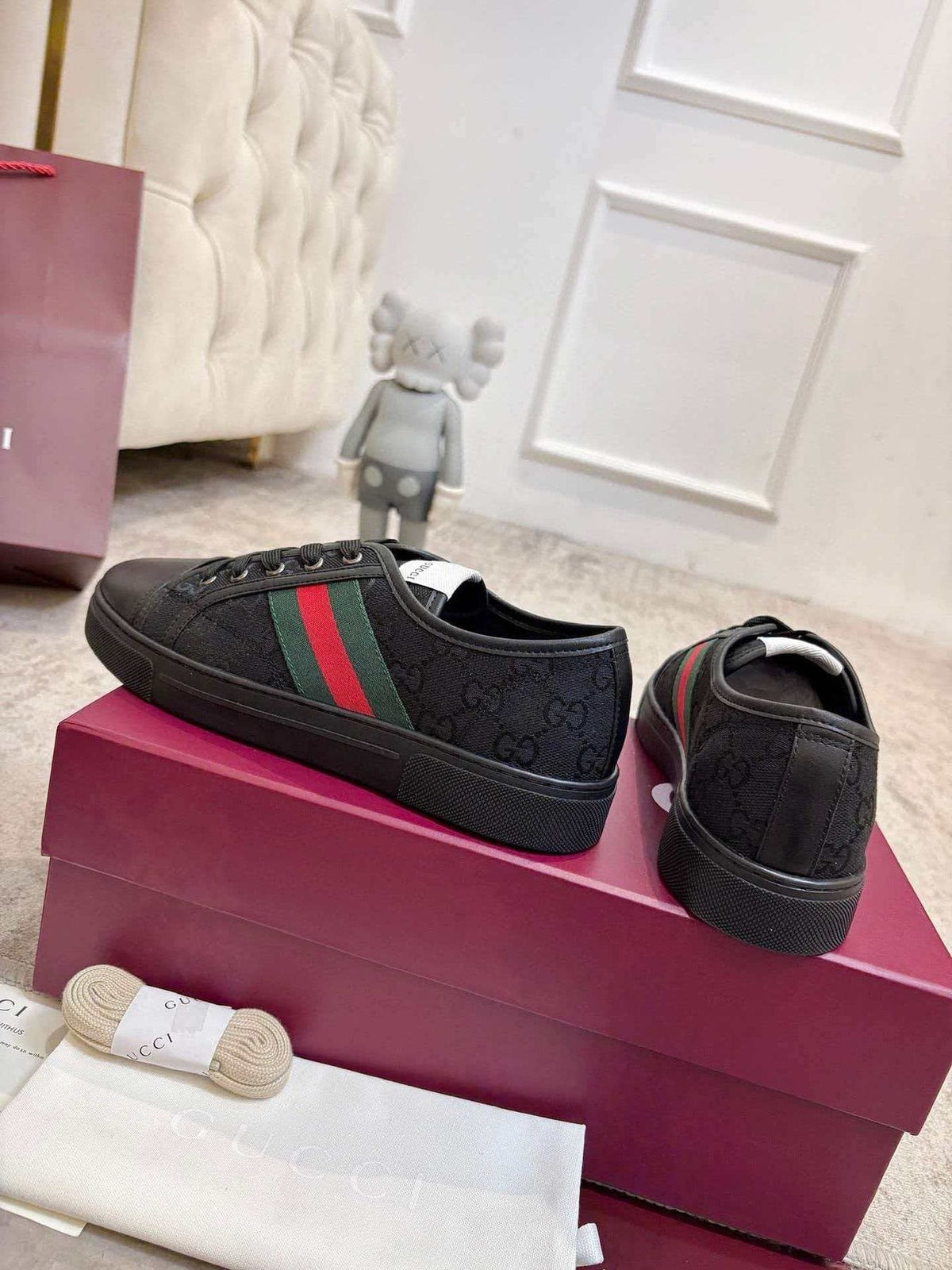 Gucci Stripe Low-Top Sneakers - Dark Patterned Side Panel