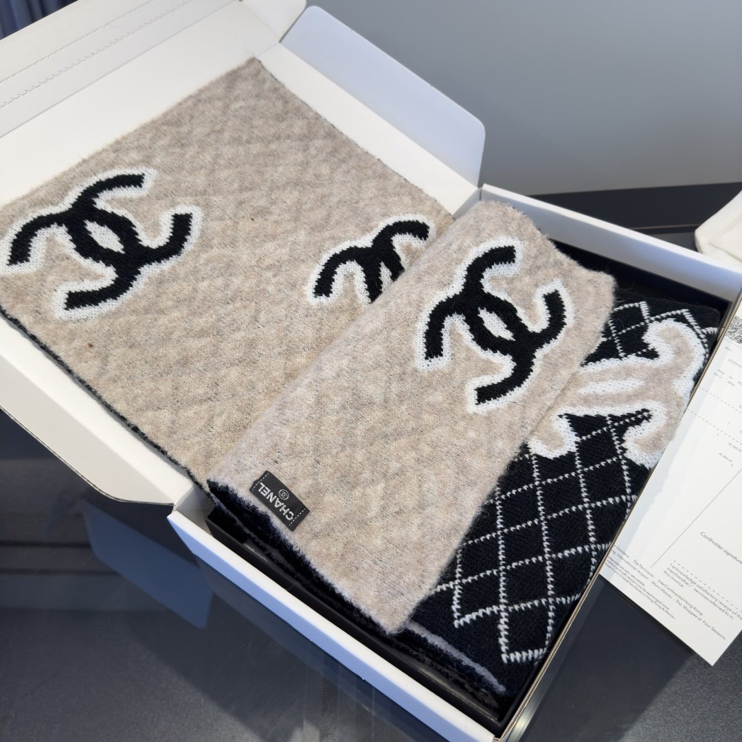 Chanel Grid Pattern Knit Scarf